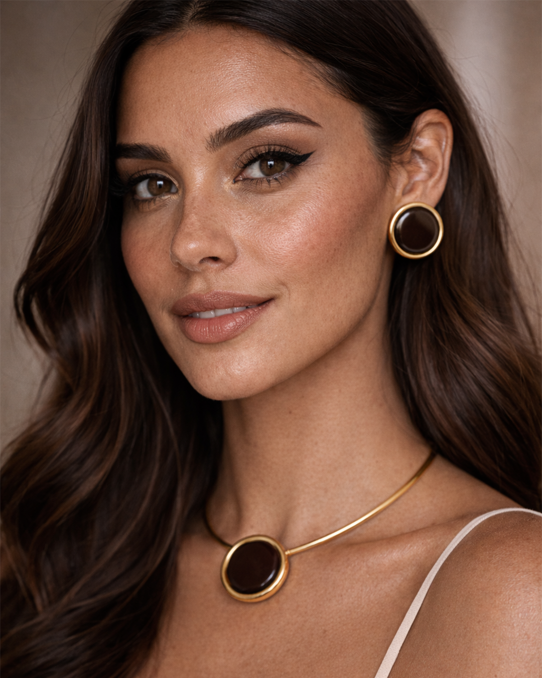 ✨ brinco circular resinado banhado a ouro 18k