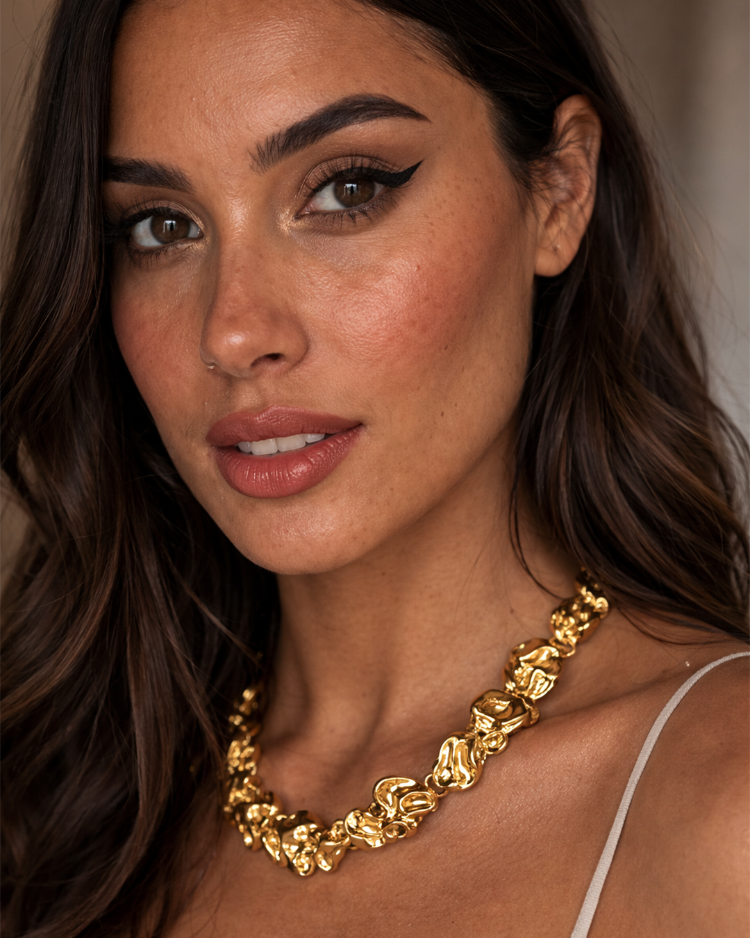 Colar choker orgânico