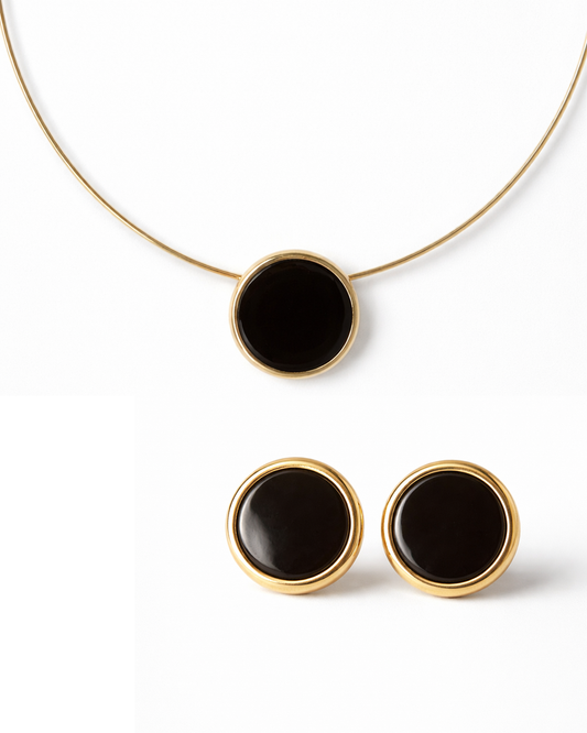 ✨conjunto brinco e choker pingente circular resinado banhado