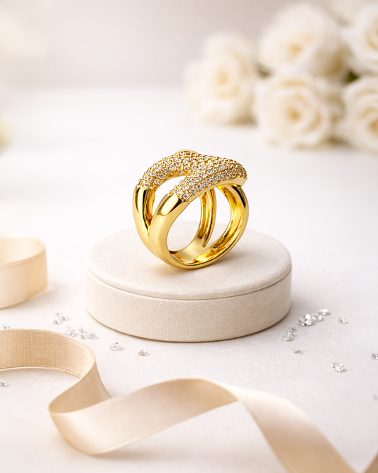 ✨ Anel regulável duas pontas, lisa e cravejada em Ouro 18k