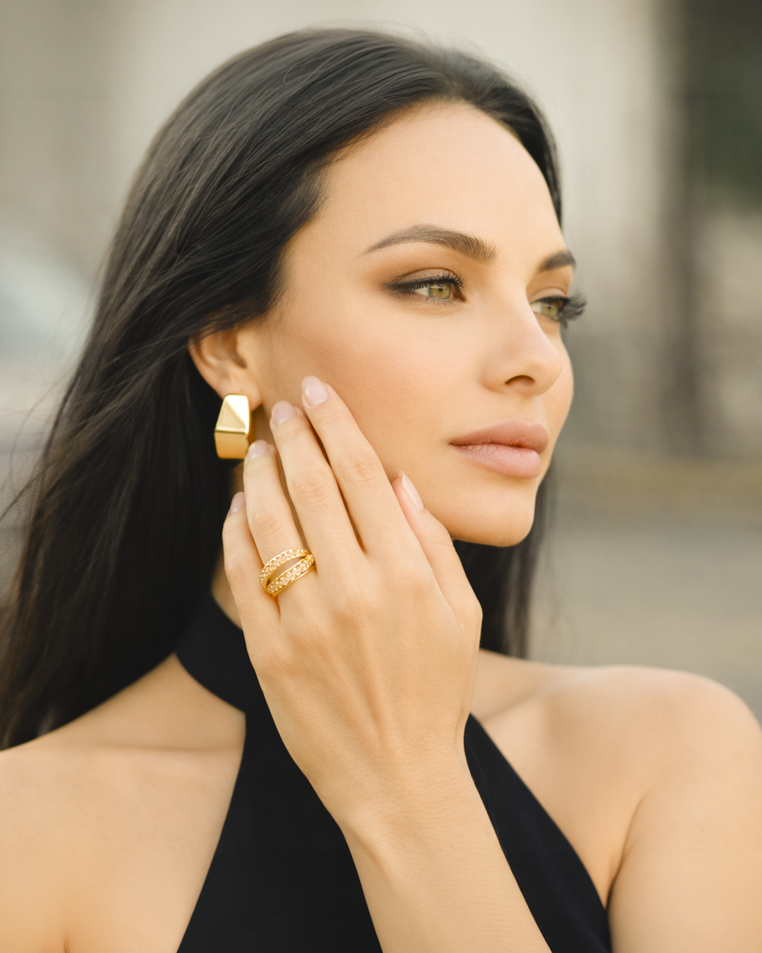 ✨ Anel regulável duas pontas, lisa e cravejada em Ouro 18k